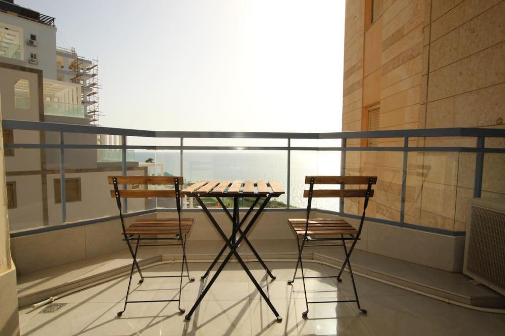 Royal Aparatment On The Sea , Blvd Nitza 34 Netanja Exterior foto